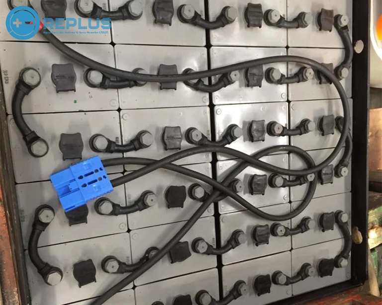 Read more about the article Endüstriyel Akü Bakım Onarımı